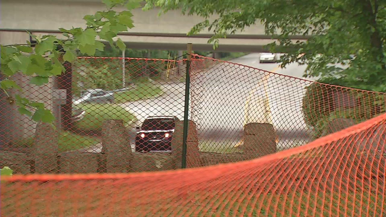 Water main construction on Lexington